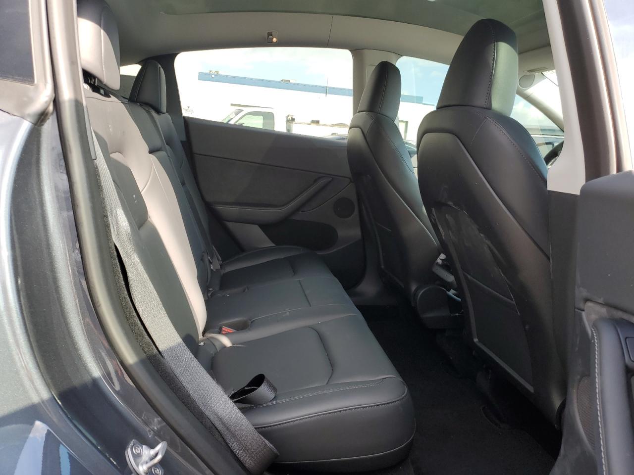 Photo 9 VIN: 7SAYGDEE8PA056130 - TESLA MODEL Y 