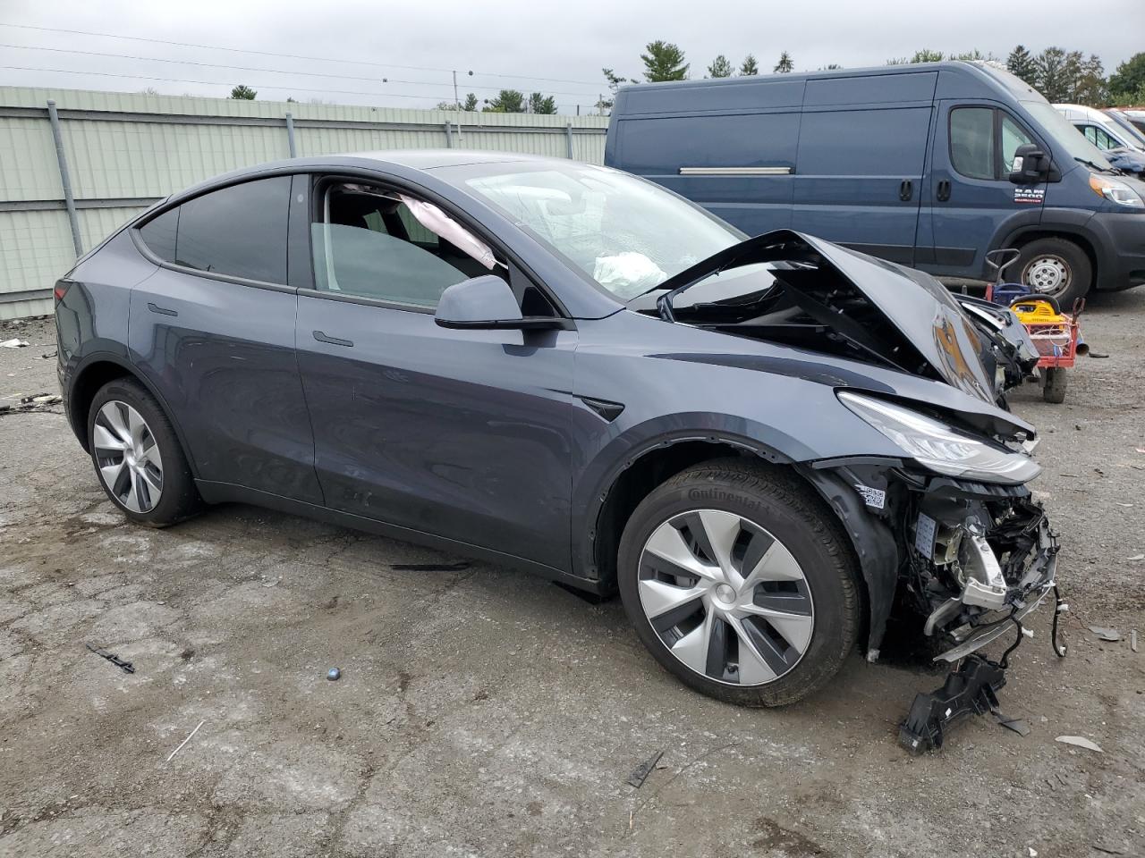 Photo 3 VIN: 7SAYGDEE8PA073266 - TESLA MODEL Y 