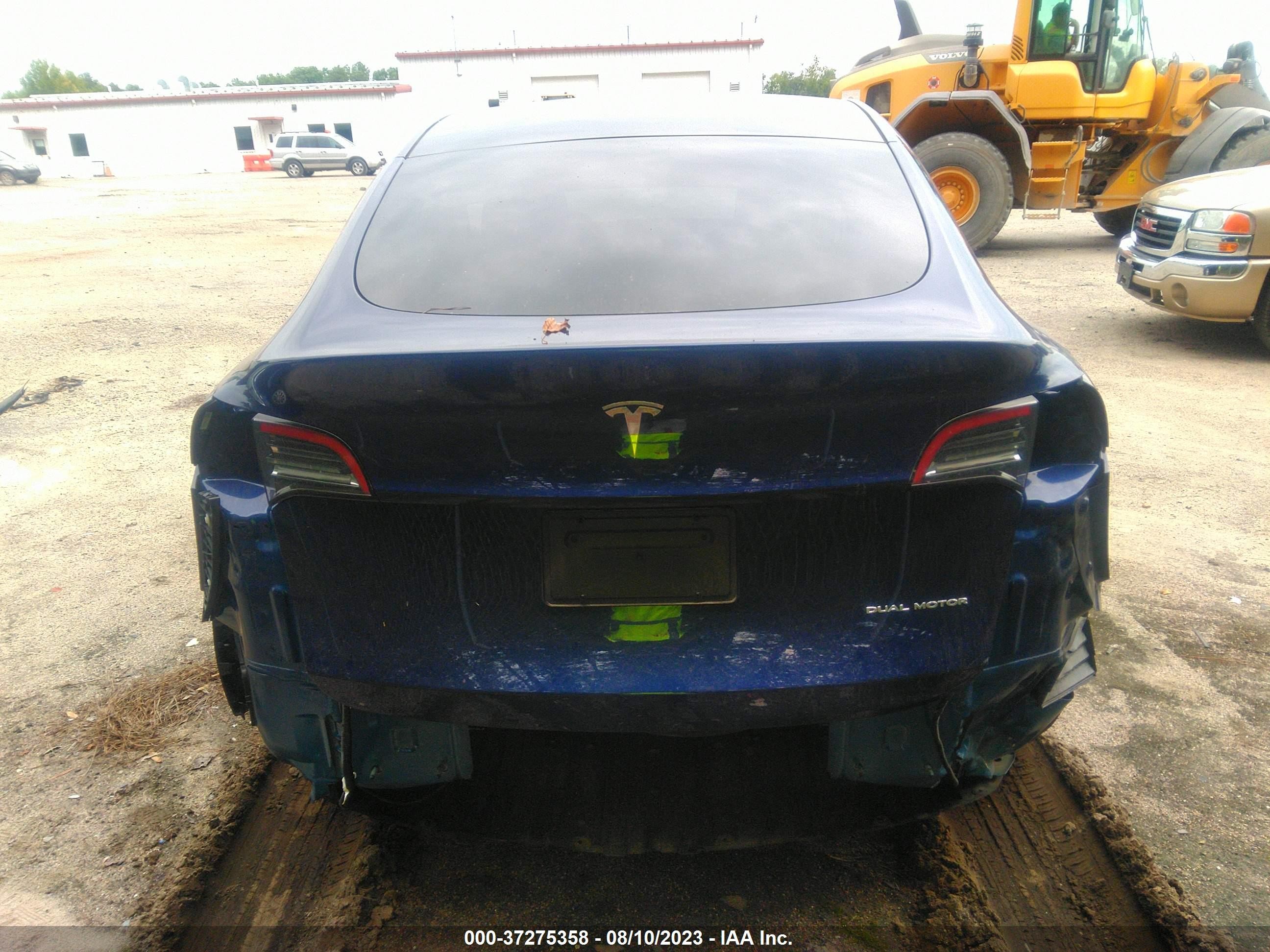 Photo 14 VIN: 7SAYGDEE8PA090679 - TESLA MODEL Y 