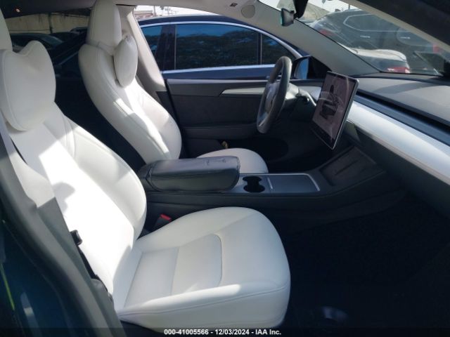 Photo 4 VIN: 7SAYGDEE8PA117508 - TESLA MODEL Y 