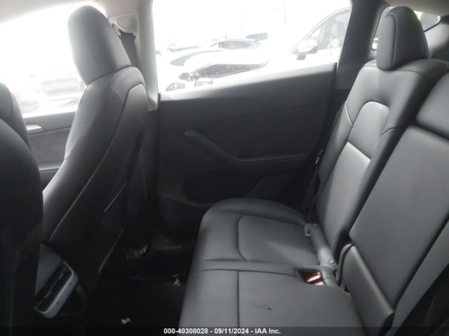 Photo 7 VIN: 7SAYGDEE8PA126564 - TESLA MODEL Y 