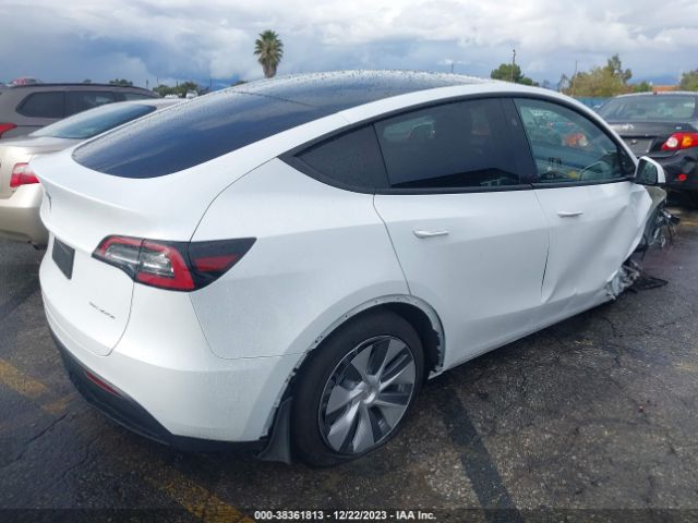 Photo 3 VIN: 7SAYGDEE8PA137046 - TESLA MODEL Y 