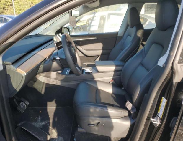 Photo 6 VIN: 7SAYGDEE8PA139296 - TESLA MODEL Y 