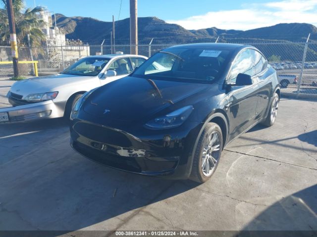 Photo 1 VIN: 7SAYGDEE8PA166708 - TESLA MODEL Y 