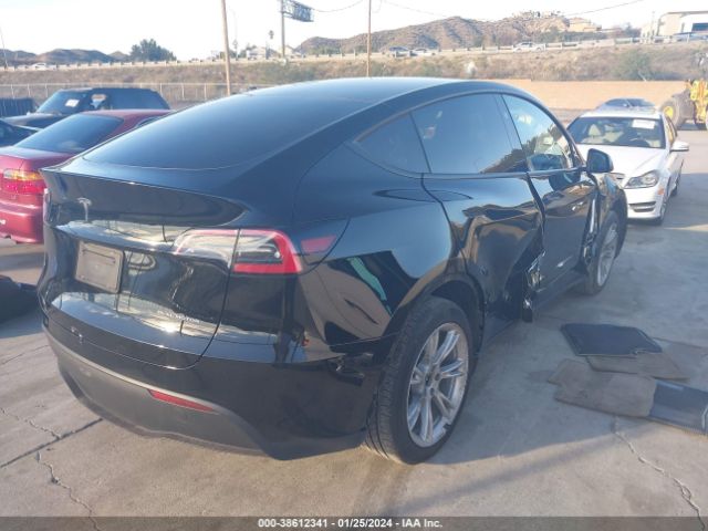 Photo 3 VIN: 7SAYGDEE8PA166708 - TESLA MODEL Y 