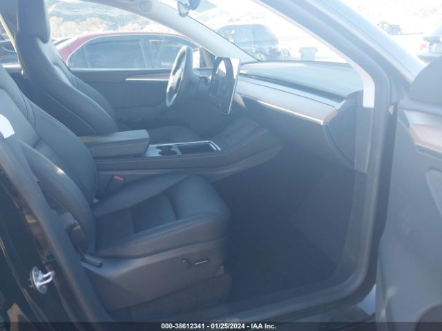 Photo 4 VIN: 7SAYGDEE8PA166708 - TESLA MODEL Y 