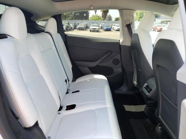 Photo 10 VIN: 7SAYGDEE8PF616800 - TESLA MODEL Y 