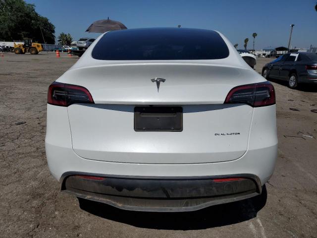 Photo 5 VIN: 7SAYGDEE8PF616800 - TESLA MODEL Y 