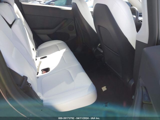 Photo 7 VIN: 7SAYGDEE8PF622015 - TESLA MODEL Y 