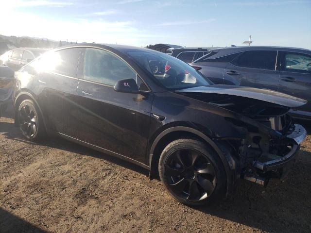 Photo 3 VIN: 7SAYGDEE8PF713639 - TESLA MODEL Y 