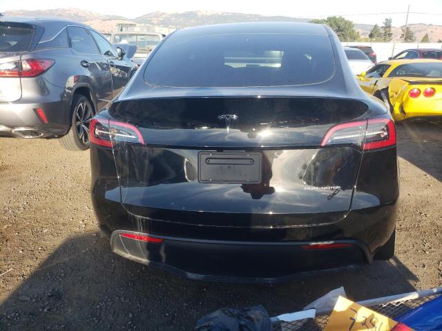 Photo 5 VIN: 7SAYGDEE8PF713639 - TESLA MODEL Y 