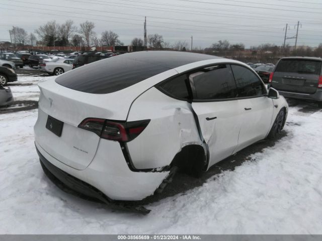 Photo 3 VIN: 7SAYGDEE8PF754207 - TESLA MODEL Y 