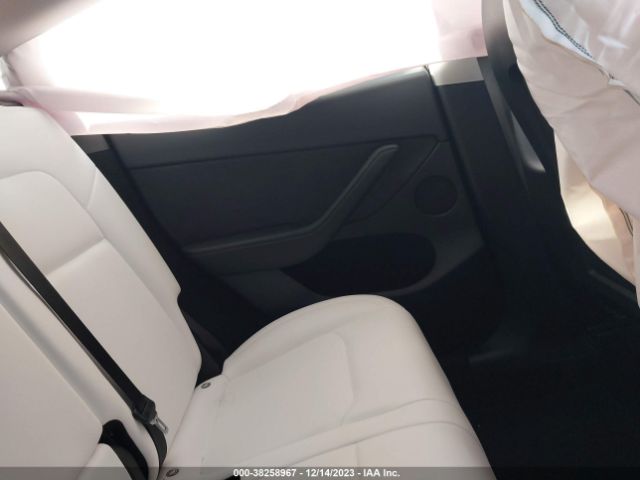 Photo 7 VIN: 7SAYGDEE8PF780998 - TESLA MODEL Y 