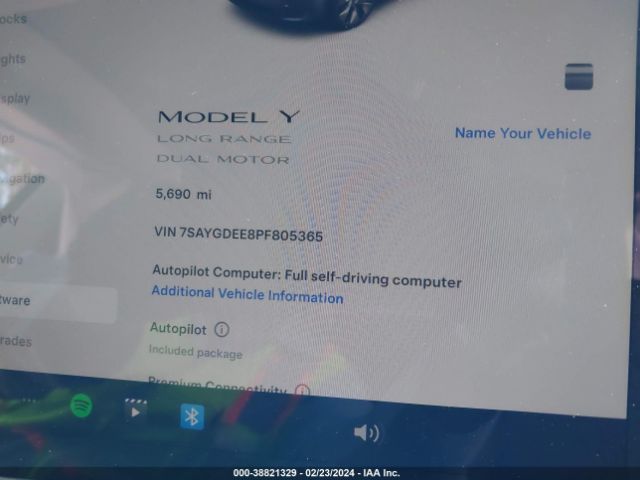 Photo 6 VIN: 7SAYGDEE8PF805365 - TESLA MODEL Y 