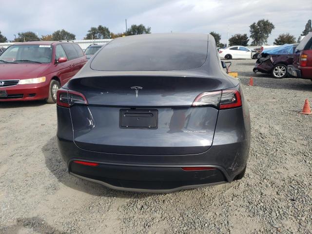 Photo 5 VIN: 7SAYGDEE8PF816835 - TESLA MODEL Y 