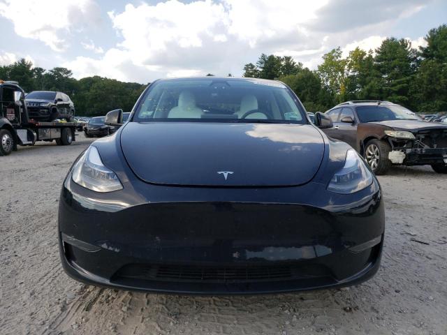 Photo 4 VIN: 7SAYGDEE8PF938501 - TESLA MODEL Y 