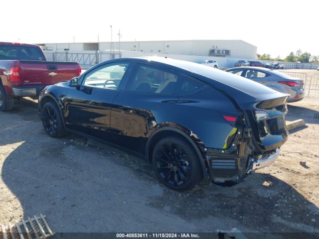 Photo 2 VIN: 7SAYGDEE8RA222844 - TESLA MODEL Y 