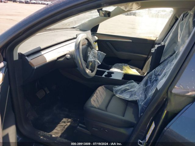 Photo 4 VIN: 7SAYGDEE8RA292232 - TESLA MODEL Y 