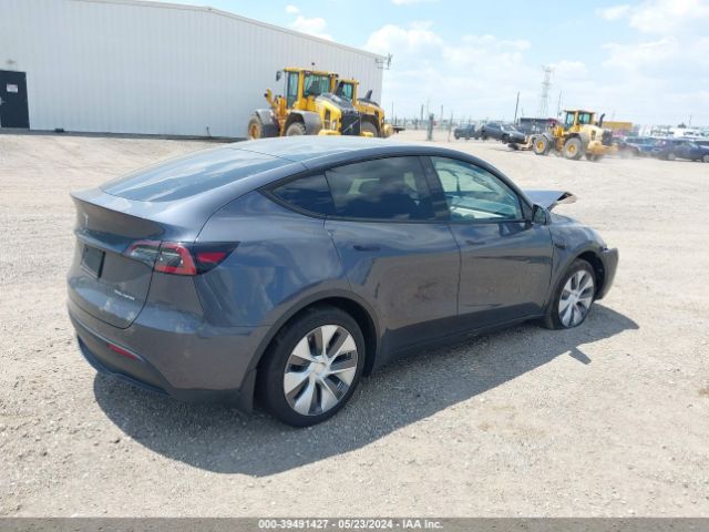 Photo 3 VIN: 7SAYGDEE9NA005703 - TESLA MODEL Y 