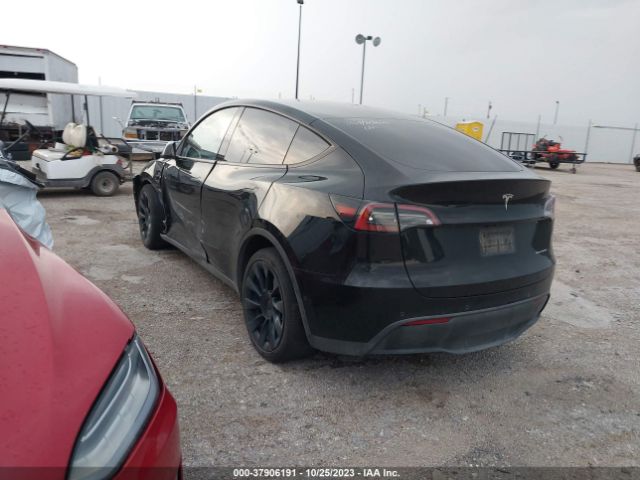 Photo 2 VIN: 7SAYGDEE9NA006575 - TESLA MODEL Y 