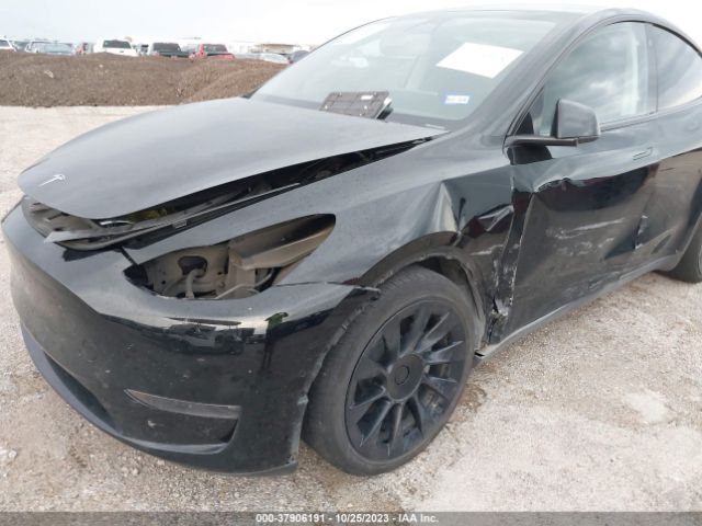 Photo 5 VIN: 7SAYGDEE9NA006575 - TESLA MODEL Y 