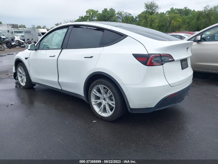 Photo 2 VIN: 7SAYGDEE9NF322027 - TESLA MODEL Y 