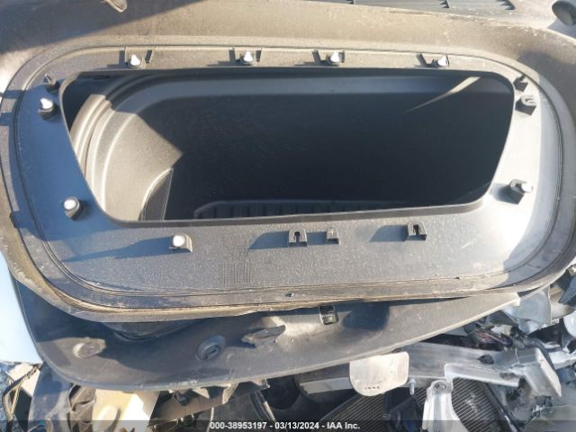 Photo 9 VIN: 7SAYGDEE9NF329849 - TESLA MODEL Y 