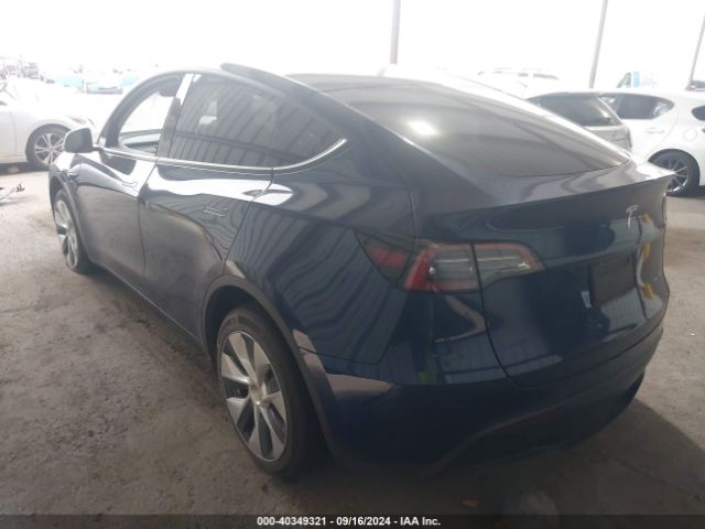 Photo 2 VIN: 7SAYGDEE9NF344982 - TESLA MODEL Y 