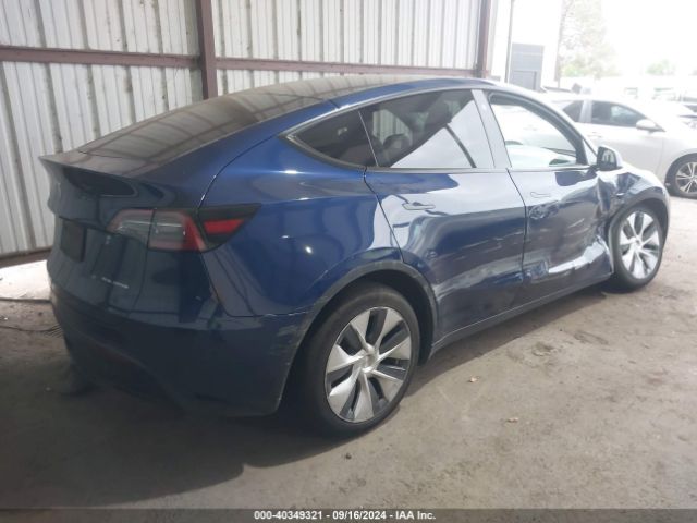 Photo 3 VIN: 7SAYGDEE9NF344982 - TESLA MODEL Y 