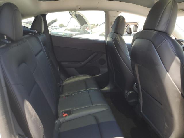 Photo 9 VIN: 7SAYGDEE9NF357358 - TESLA MODEL Y 