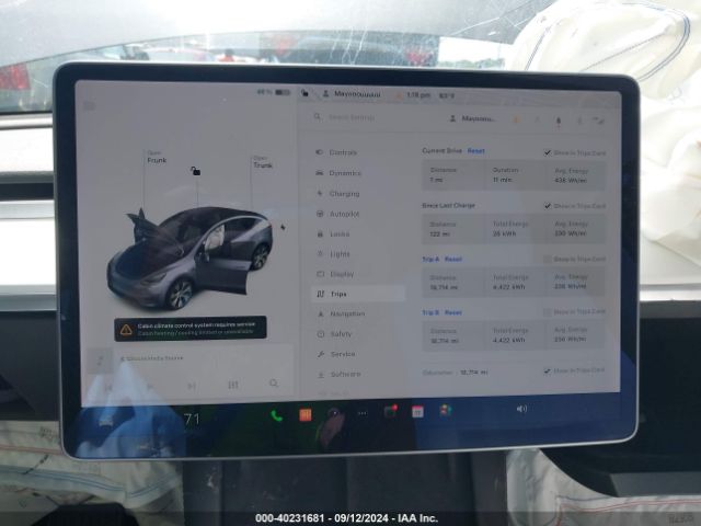 Photo 6 VIN: 7SAYGDEE9NF377559 - TESLA MODEL Y 