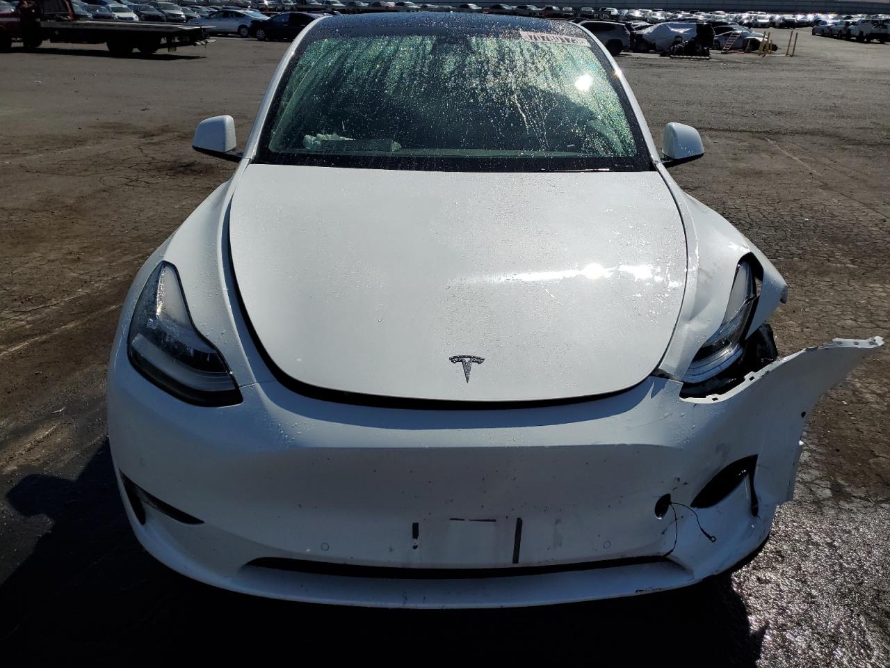 Photo 4 VIN: 7SAYGDEE9NF412908 - TESLA MODEL Y 