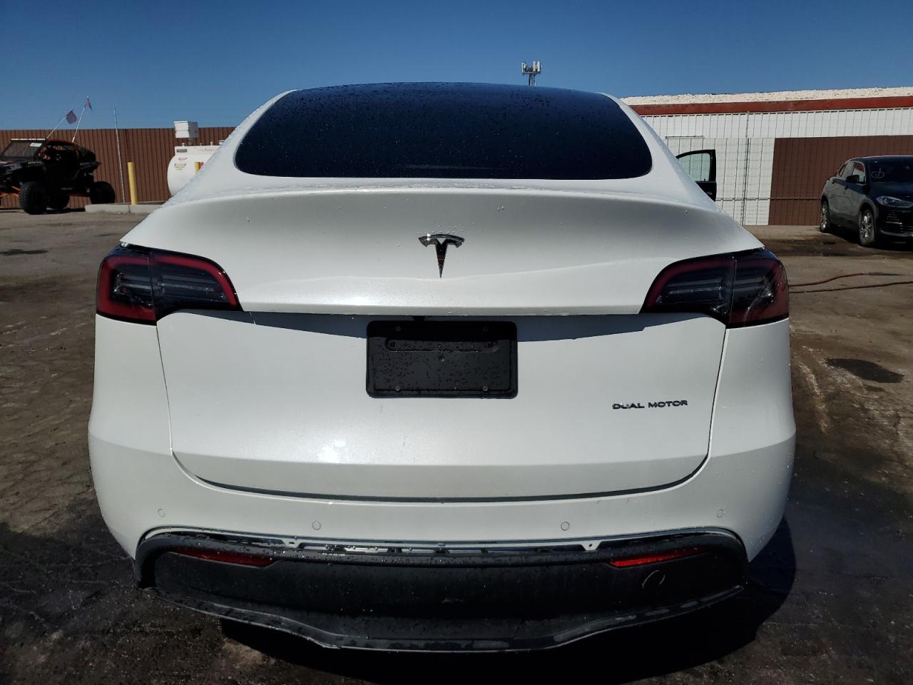 Photo 5 VIN: 7SAYGDEE9NF412908 - TESLA MODEL Y 