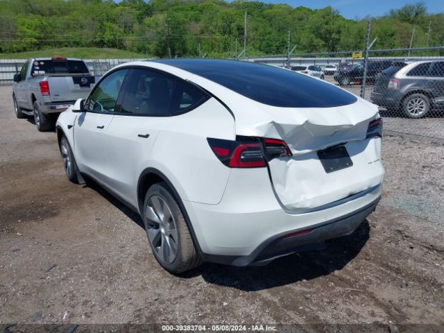 Photo 2 VIN: 7SAYGDEE9NF439994 - TESLA MODEL Y 