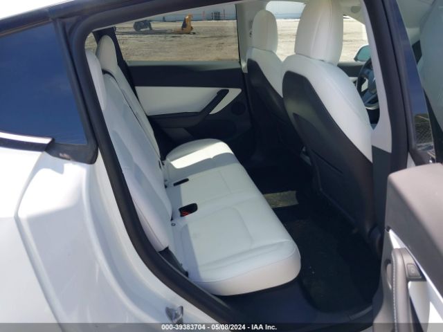 Photo 7 VIN: 7SAYGDEE9NF439994 - TESLA MODEL Y 