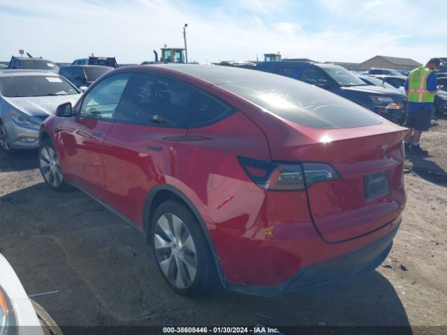 Photo 2 VIN: 7SAYGDEE9NF494560 - TESLA MODEL Y 