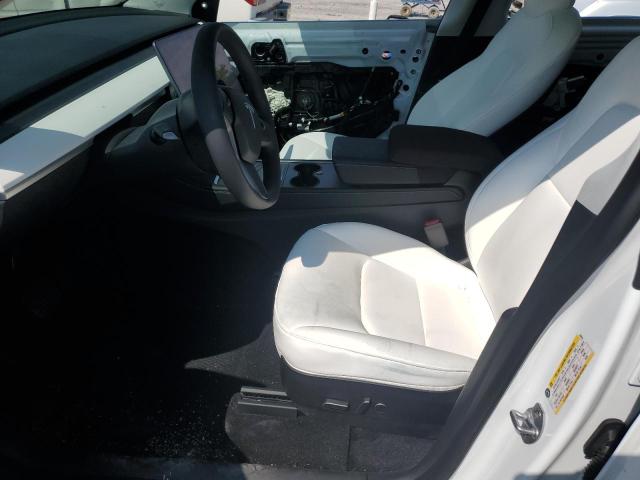 Photo 6 VIN: 7SAYGDEE9NF538573 - TESLA MODEL Y 