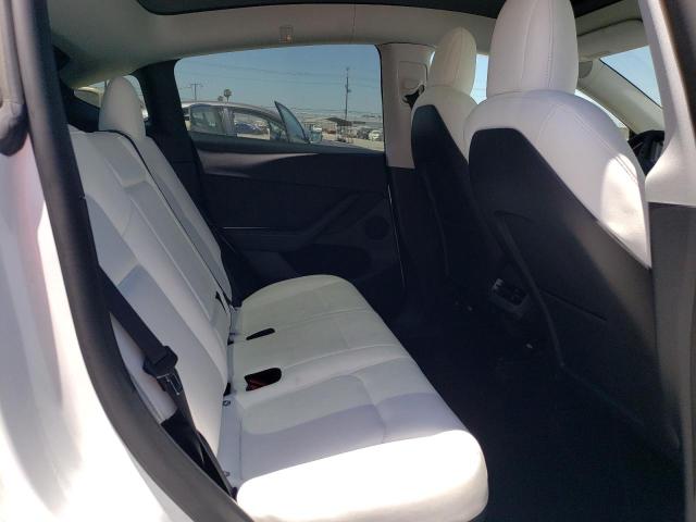 Photo 9 VIN: 7SAYGDEE9NF554255 - TESLA MODEL Y 