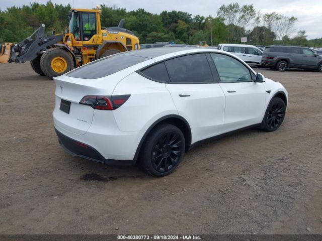 Photo 3 VIN: 7SAYGDEE9PA071235 - TESLA MODEL Y 