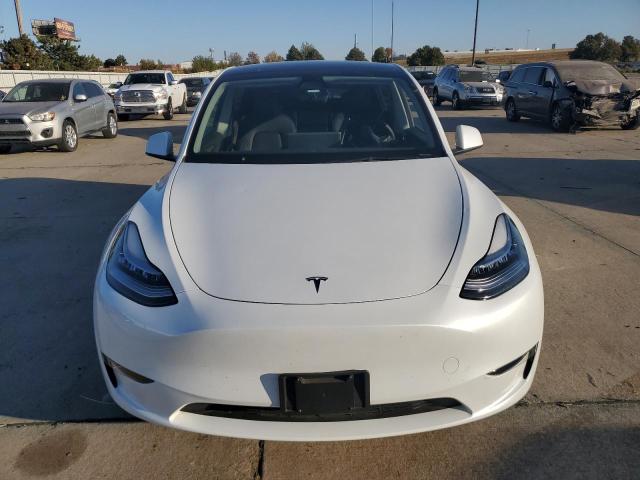 Photo 4 VIN: 7SAYGDEE9PA099715 - TESLA MODEL Y 