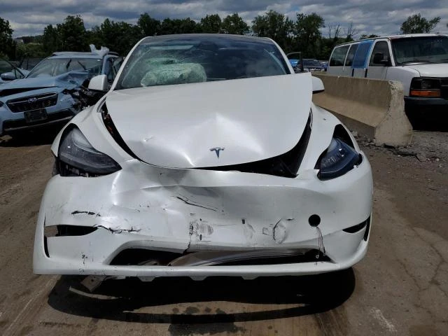 Photo 4 VIN: 7SAYGDEE9PA123222 - TESLA MODEL Y 