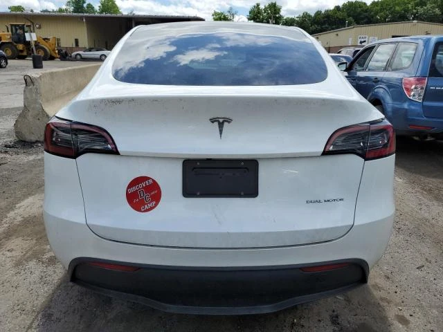 Photo 5 VIN: 7SAYGDEE9PA123222 - TESLA MODEL Y 