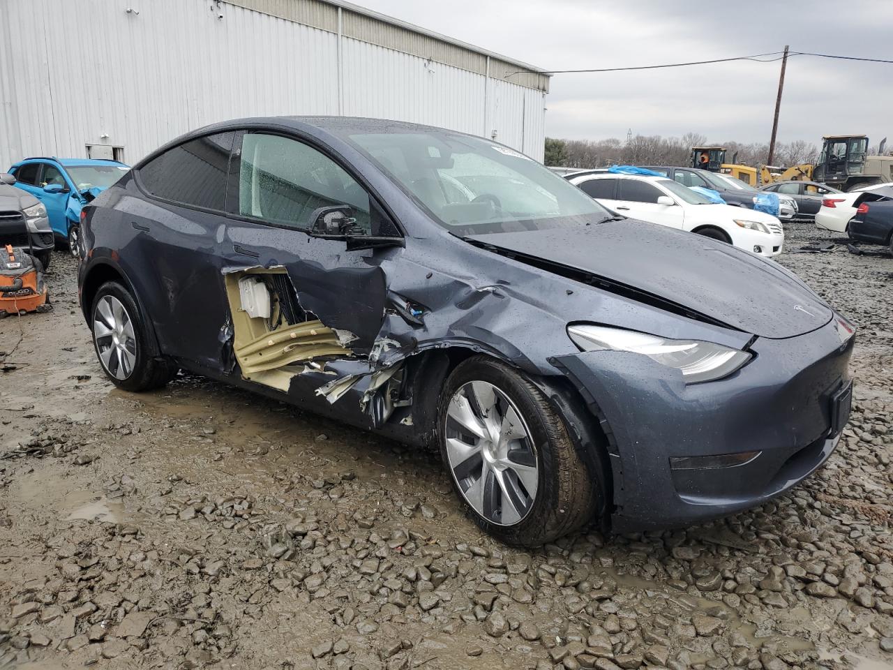 Photo 3 VIN: 7SAYGDEE9PA156785 - TESLA MODEL Y 