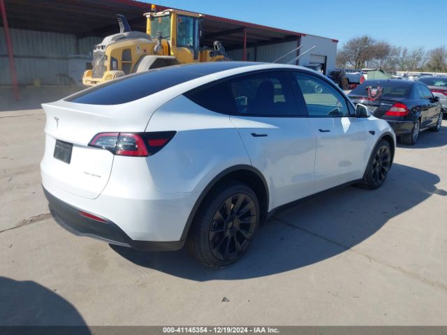 Photo 3 VIN: 7SAYGDEE9PA157175 - TESLA MODEL Y 