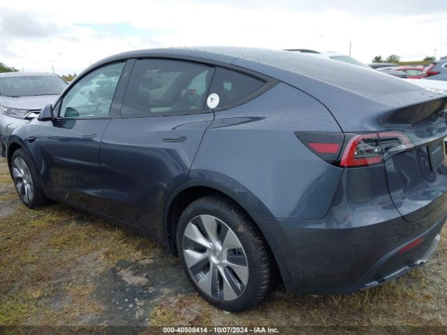 Photo 2 VIN: 7SAYGDEE9PA180410 - TESLA MODEL Y 