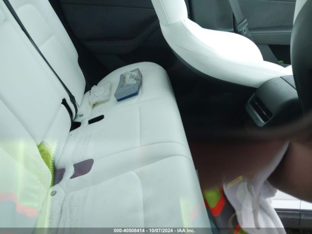 Photo 7 VIN: 7SAYGDEE9PA180410 - TESLA MODEL Y 