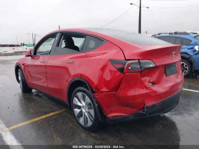 Photo 2 VIN: 7SAYGDEE9PA195425 - TESLA MODEL Y 