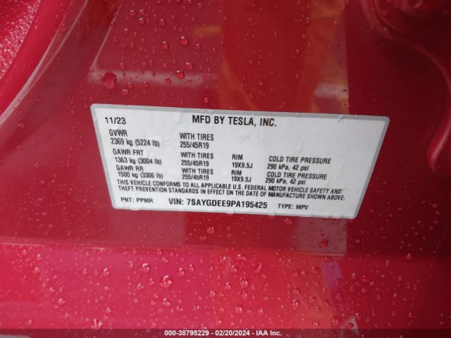 Photo 8 VIN: 7SAYGDEE9PA195425 - TESLA MODEL Y 