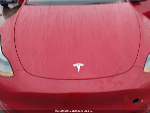 Photo 9 VIN: 7SAYGDEE9PA195425 - TESLA MODEL Y 