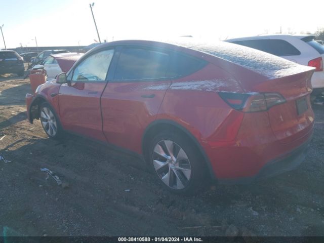 Photo 2 VIN: 7SAYGDEE9PF596153 - TESLA MODEL Y 